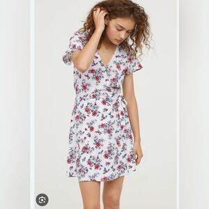 H&M Casual Dress in Elegant Black